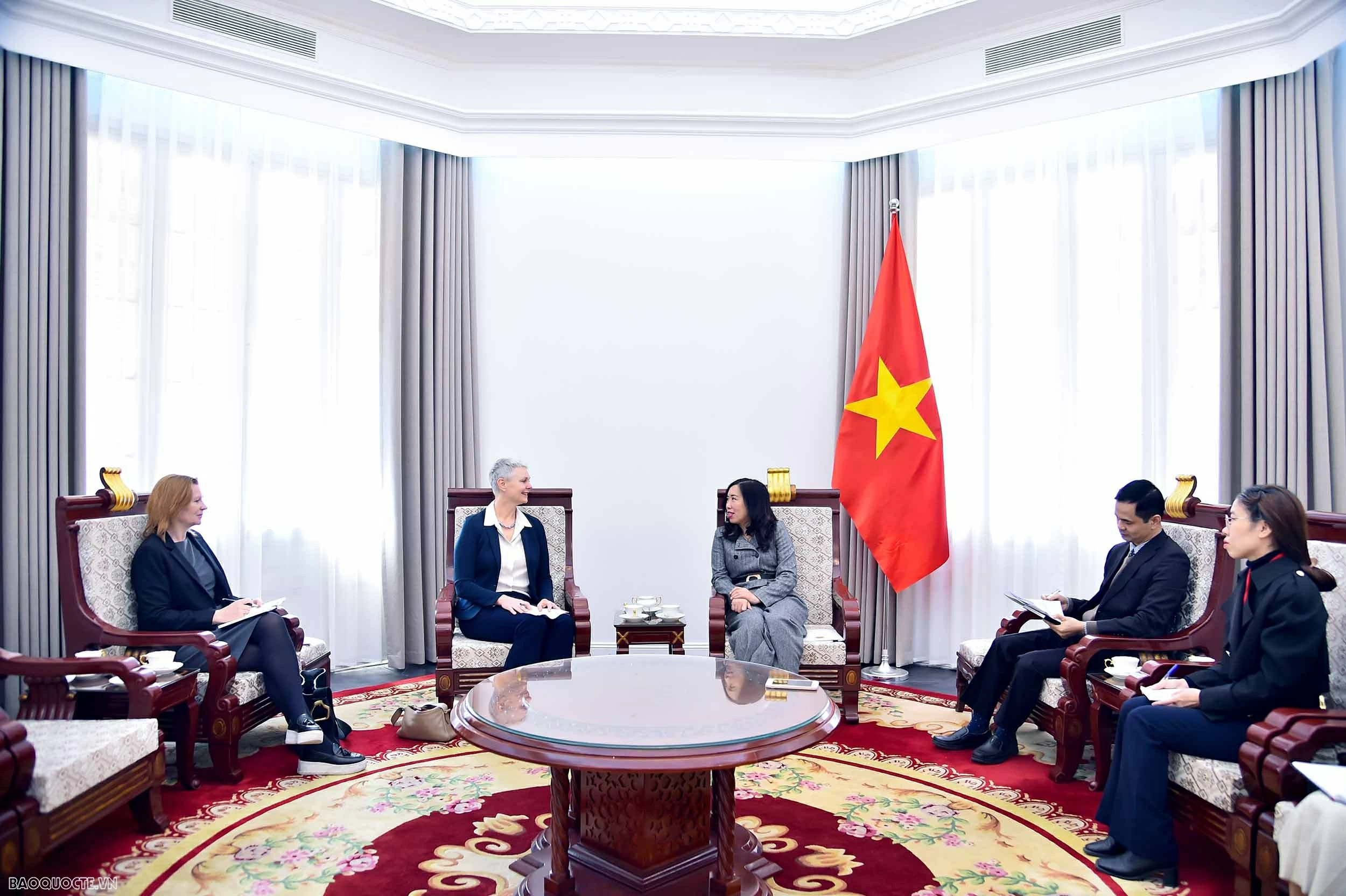 Thứ trưởng Ngoại giao Lê Thị Thu Hằng tiếp Đại sứ Na Uy