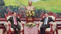 Đặc phái viên của Tổng Bí thư sang chúc mừng Đại hội Đảng lần thứ XII của Lào