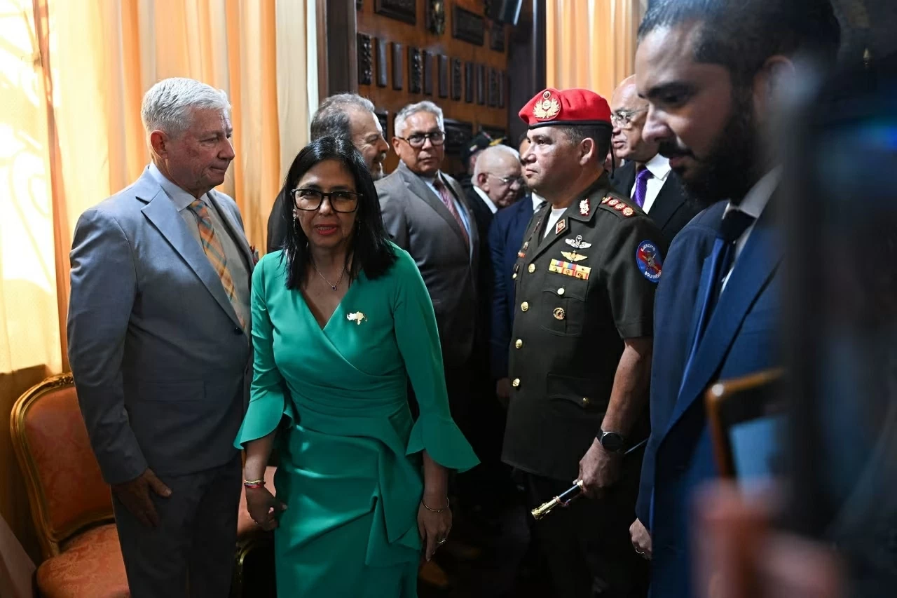 Tổng thống lâm thời Venezuela, Delcy Rodriguez, rời đi sau phiên họp của Quốc hội tại Caracas, ngày 5/1. (Nguồn: Getty Images)