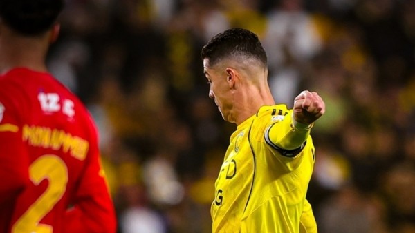 Ronaldo kéo dài kỷ lục, Al-Nassr lún sâu vào khủng hoảng
