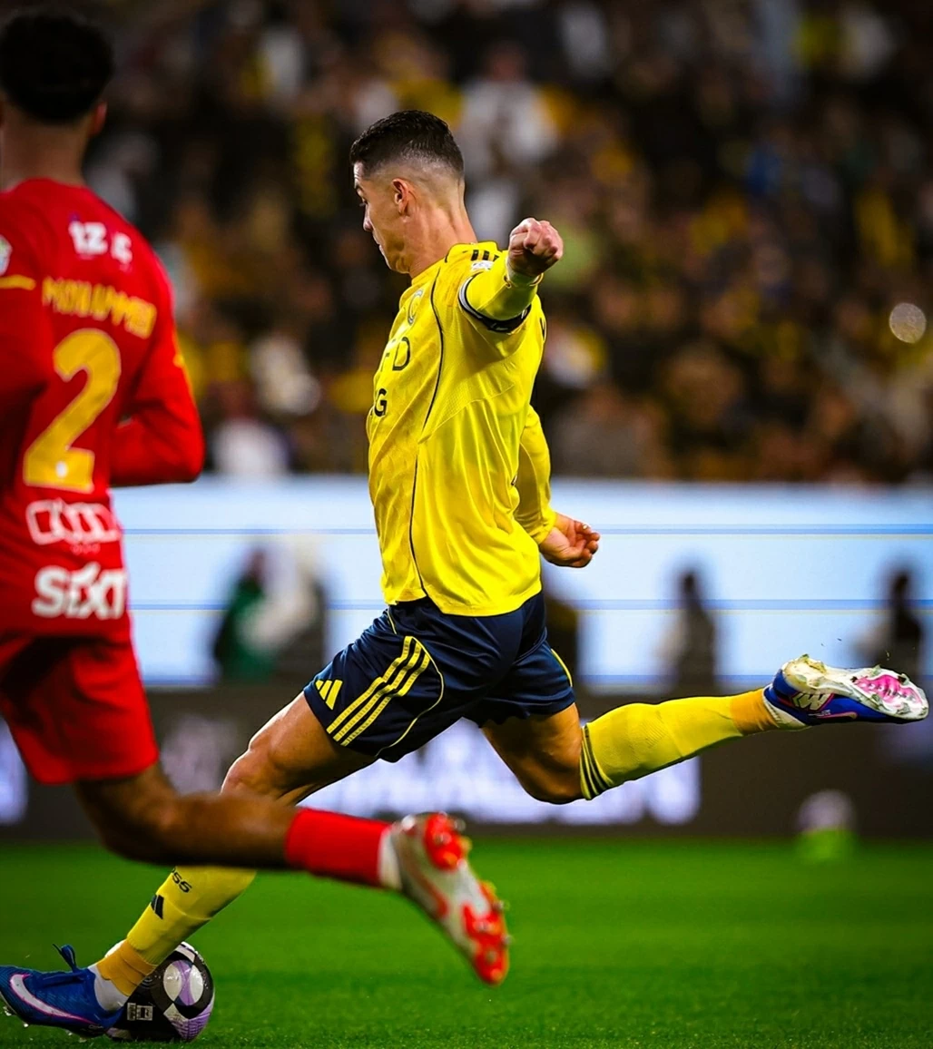 Ronaldo kéo dài kỷ lục, Al-Nassr lún sâu vào khủng hoảng