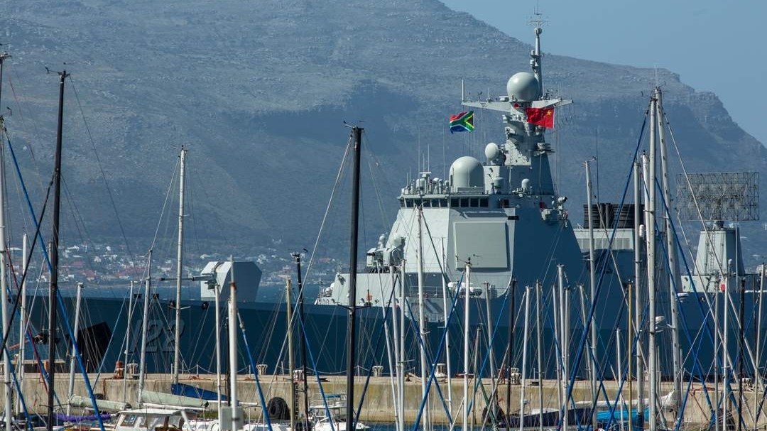 Trung Quốc và Iran điều tàu chiến đến Nam Phi, chuẩn bị tham gia tập trận chung BRICS