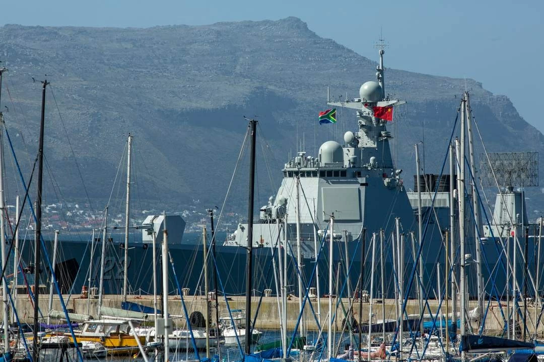 Trung Quốc và Iran điều tàu chiến đến Nam Phi, chuẩn bị tham gia cuộc tập trận chung của BRICS