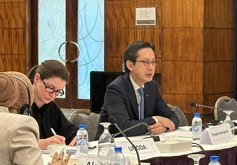 Việt Nam chủ trì Hội thảo tham vấn khu vực Trung Đông - Bắc Phi về Hội nghị kiểm điểm Hiệp ước không phổ biến vũ khí hạt nhân lần thứ 11 Việt Nam chủ trì Hội thảo tham vấn khu vực Trung Đông - Bắc Phi về Hội nghị kiểm điểm Hiệp ước không phổ biến vũ khí hạt nhân lần thứ 11