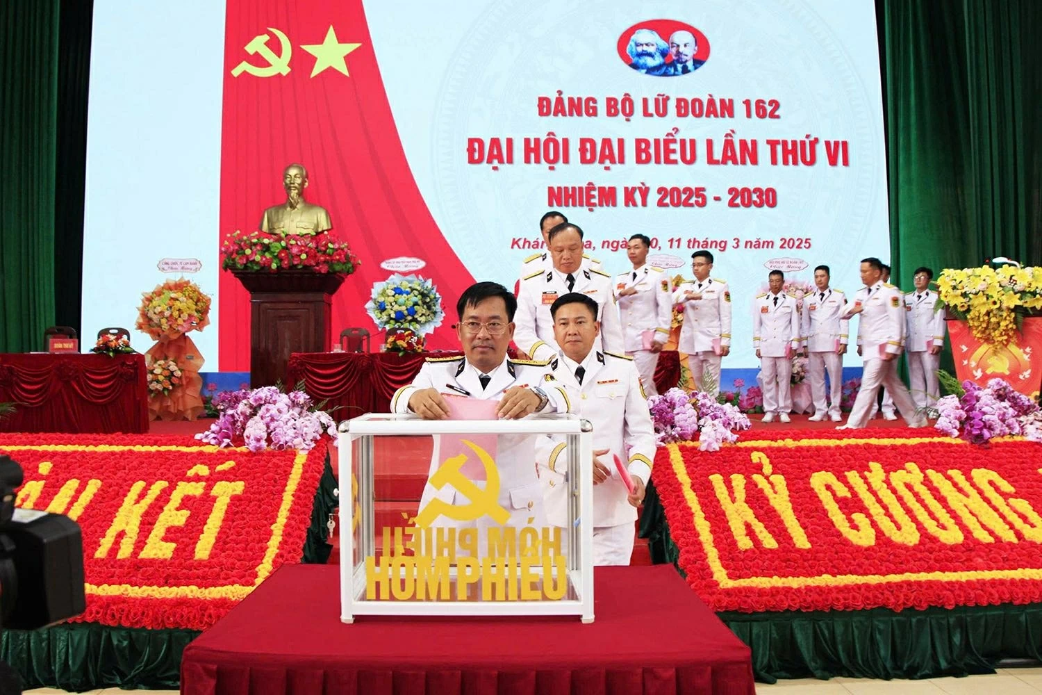 Lữ đoàn 162 – Lữ đoàn thép nơi đầu sóng