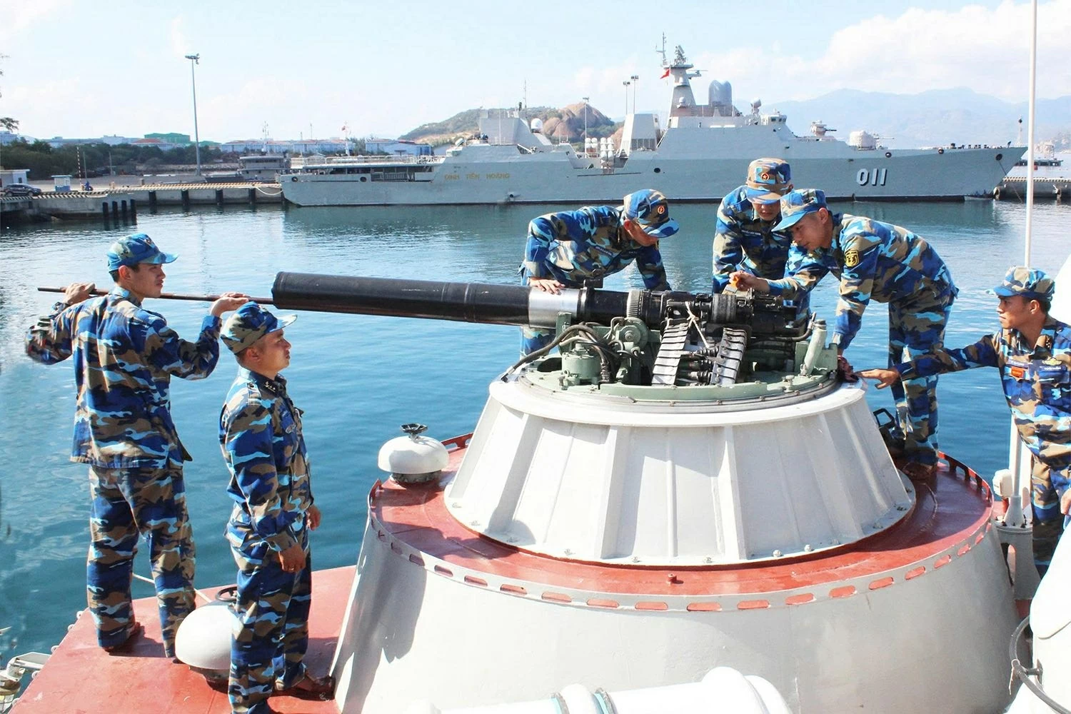 Lữ đoàn 162 – Lữ đoàn thép nơi đầu sóng