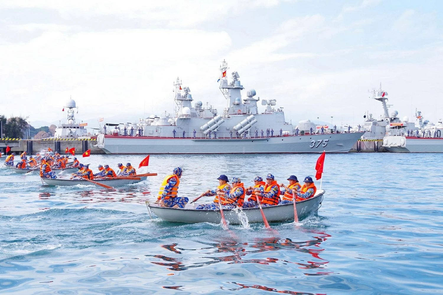 Lữ đoàn 162 – Lữ đoàn thép nơi đầu sóng