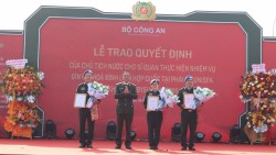 Trao quyết định của Chủ tịch nước cho 3 sĩ quan Công an nhân dân tham gia gìn giữ hòa bình Liên hợp quốc