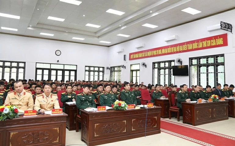 Nâng cao kỹ thuật chuyên môn lái xe sẵn sàng đưa đón đại biểu dự Đại hội đại biểu toàn quốc lần thứ XIV Nâng cao kỹ thuật chuyên môn lái xe sẵn sàng đưa đón đại biểu dự Đại hội đại biểu toàn quốc lần thứ XIV