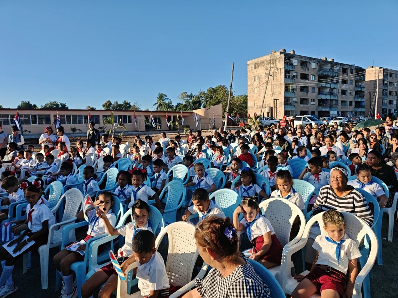 Khánh thành Trường Tiểu học do Việt Nam tại trợ tại làng Bến Tre, Cuba Khánh thành Trường Tiểu học do Việt Nam tại trợ tại làng Bến Tre, Cuba