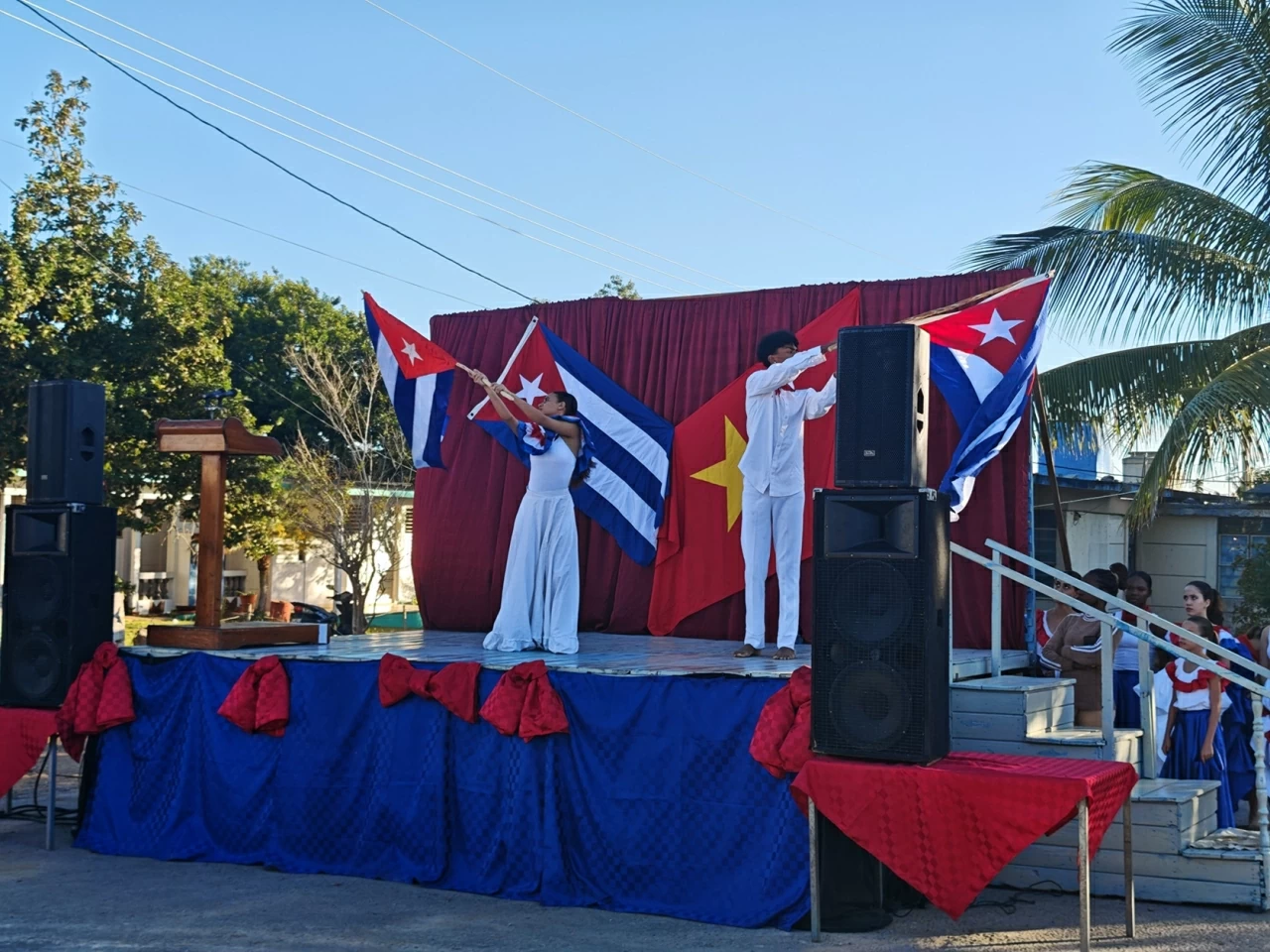 Khánh thành Trường Tiểu học do Việt Nam tại trợ tại làng Bến Tre, Cuba