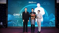 Á vương Manhunt International Vũ Linh và ca, nhạc sĩ Ssay Huỳnh về chung một nhà