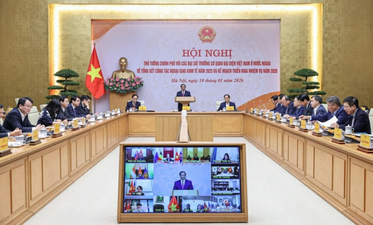 Thủ tướng Chính phủ Phạm Minh Chính phát biểu kết luận Hội nghị. (Ảnh: Thành Long) Thủ tướng Chính phủ Phạm Minh Chính phát biểu kết luận Hội nghị. (Ảnh: Thành Long)