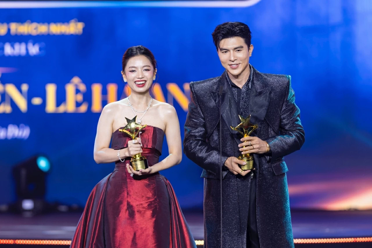 Phim Mưa đỏ thắng lớn tại Ngôi sao xanh 2025 Phim Mưa đỏ thắng lớn tại Ngôi sao xanh 2025