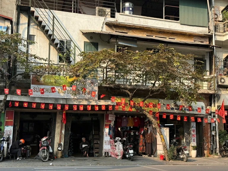 Các hộ dân nghiêm túc thực hiện chủ trương bảo đảm văn minh đô thị. (Nguồn: Báo Nhân dân)