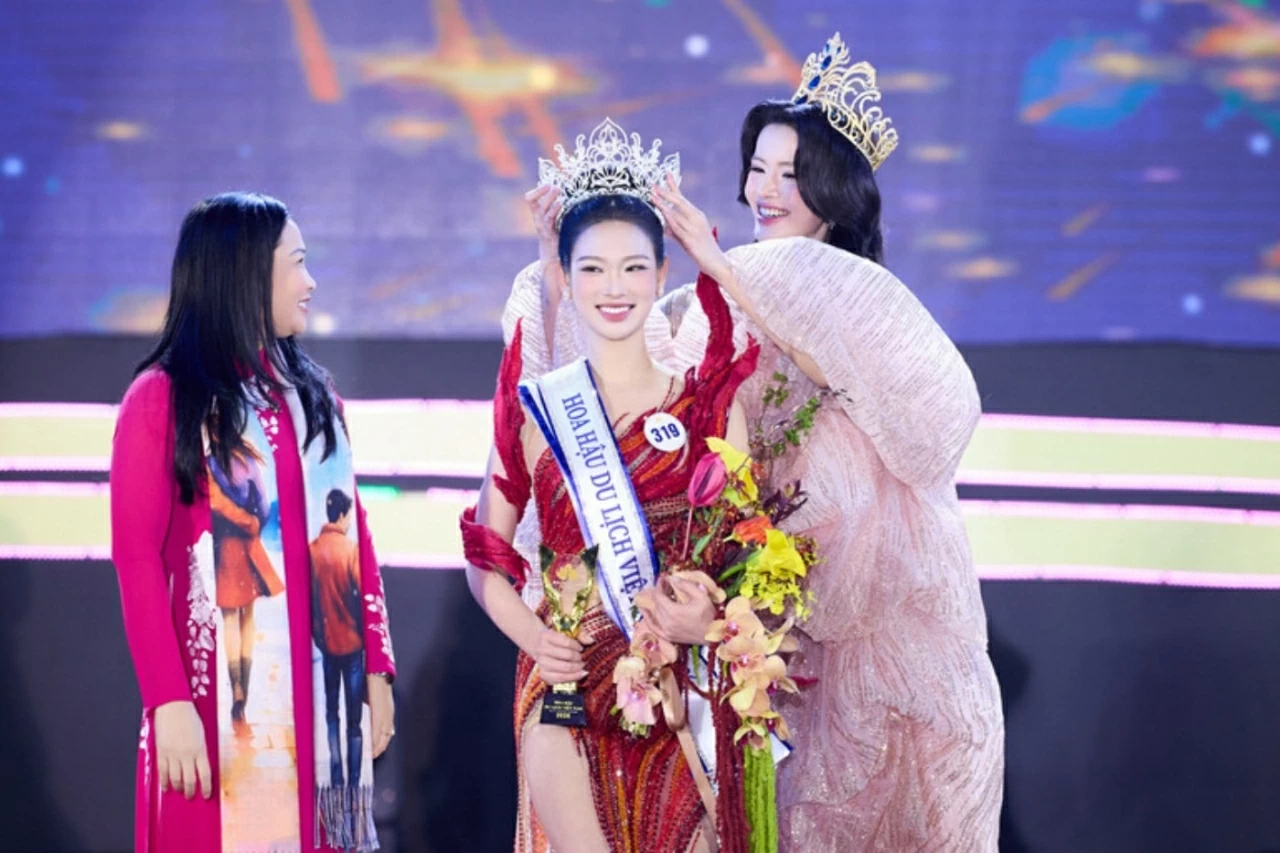 Nguyễn Phương Linh đăng quang hoa hậu du lịch Việt Nam 2026. (Nguồn: BTC)