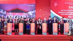 Thủ tướng Phạm Minh Chính dự lễ khởi công các dự án trường học vùng cao chào mừng Đại hội XIV