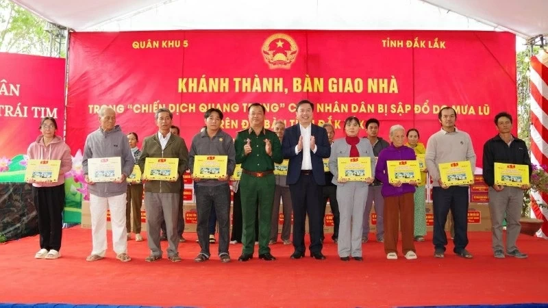 Chiến dịch Quang Trung: Tỉnh Đắk Lắk dự kiến ngày 19/1 cơ bản hoàn thành, bàn giao 16 căn nhà xây dựng trong khu tái định cư
