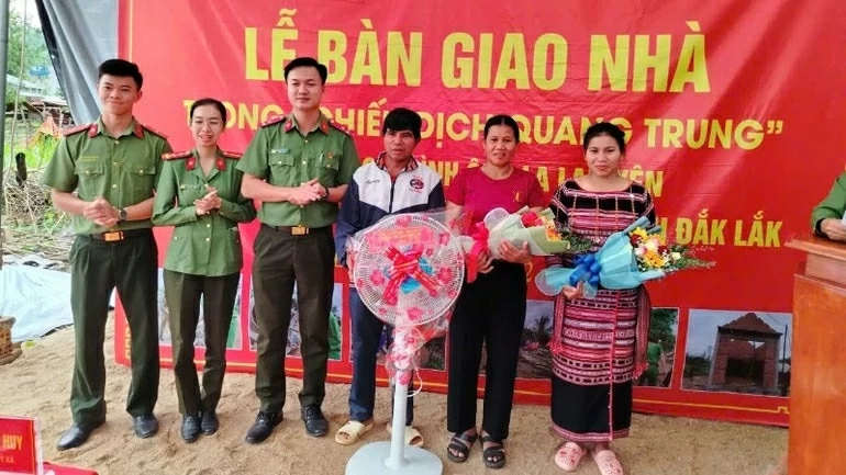 Chiến dịch Quang Trung: Tỉnh Đắk Lắk dự kiến ngày 19/1 cơ bản hoàn thành, bàn giao 16 căn nhà xây dựng trong khu tái định cư