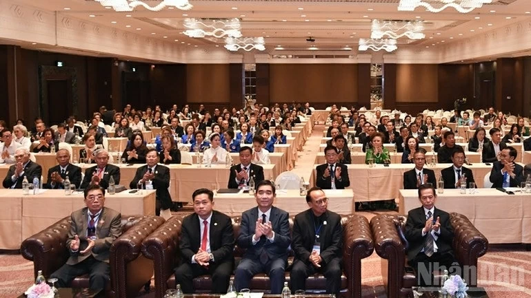 Đại hội Hội Người Việt Nam toàn Thái Lan nhiệm kỳ 2026-2028 thành công tốt đẹp, đóng góp thiết thực, ý nghĩa chào mừng Đại lần thứ XIV của Đảng Đại hội Hội Người Việt Nam toàn Thái Lan nhiệm kỳ 2026-2028 thành công tốt đẹp, đóng góp thiết thực, ý nghĩa chào mừng Đại lần thứ XIV của Đảng