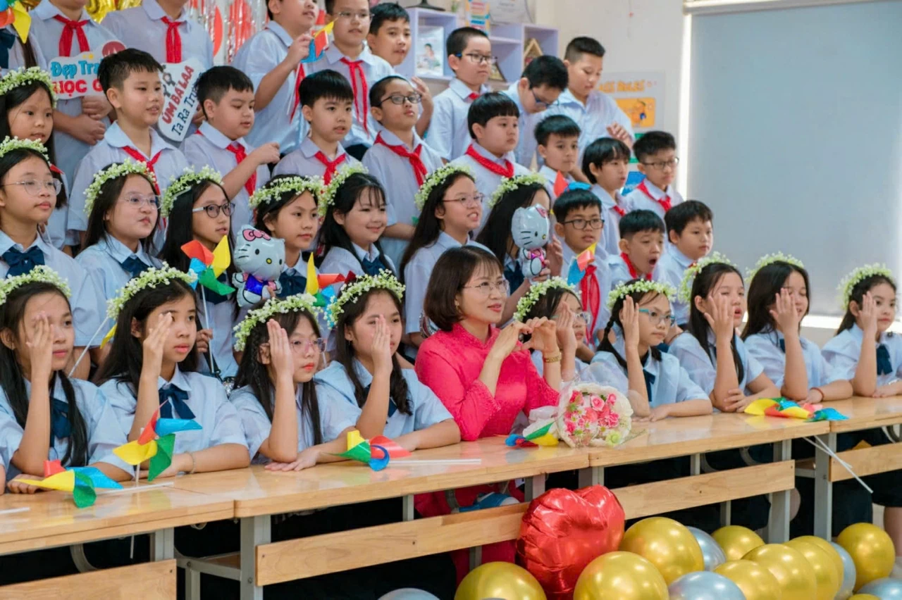 3C12. Bước chuyển mình của giáo dục Việt Nam