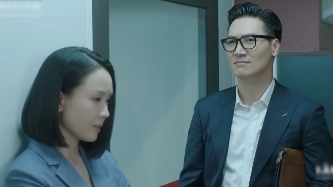 Lằn ranh tập 51: Triển (Mạnh Trường) bị nghi ngờ...