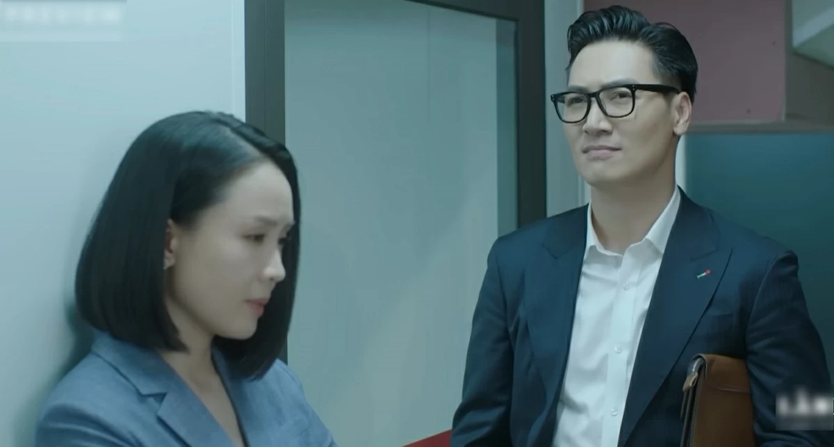 Lằn ranh tập 51: Triển (Mạnh Trường) bị nghi ngờ...