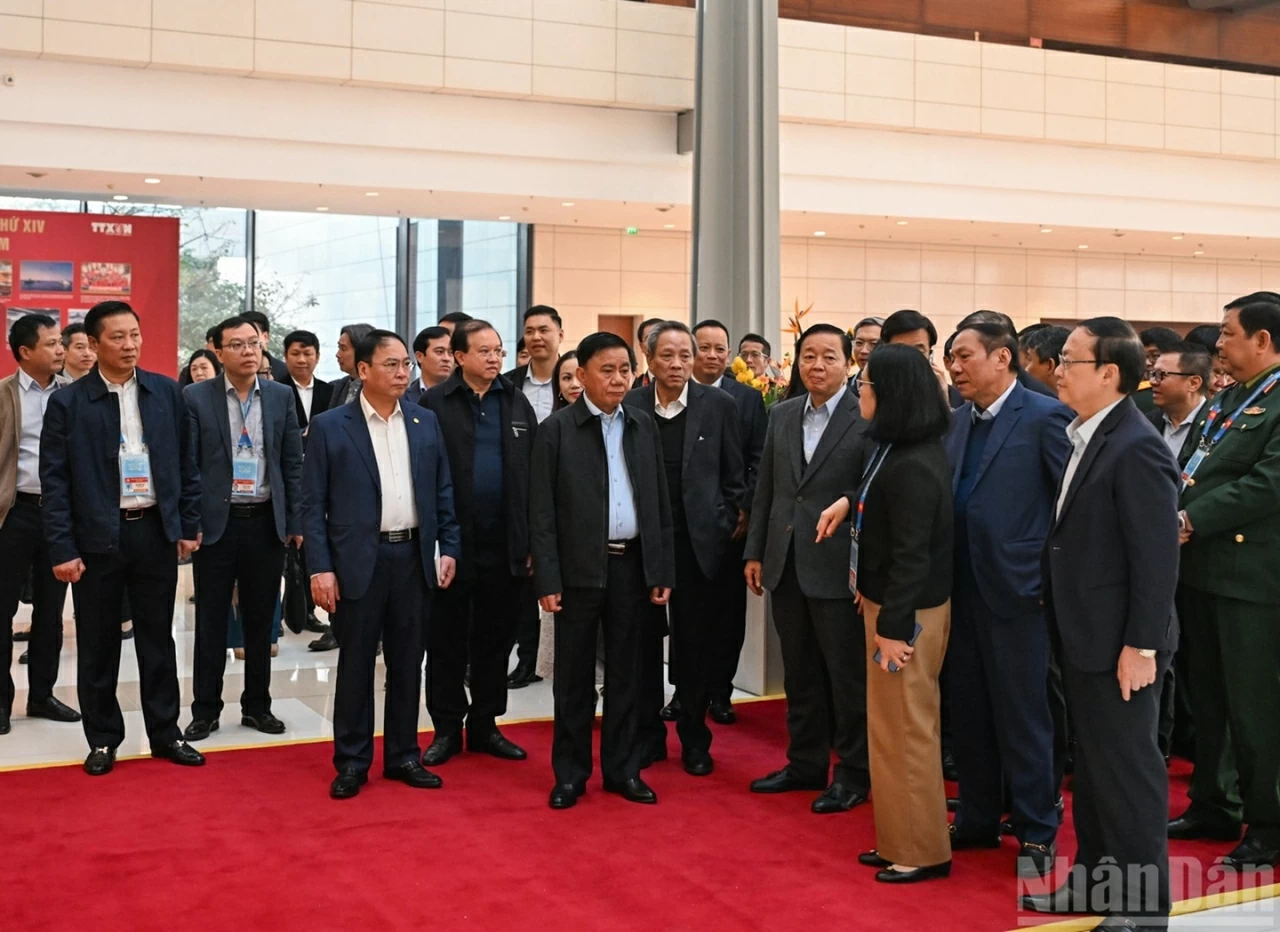 Thường trực Ban Bí thư: Bảo đảm an ninh, an toàn tuyệt đối cho Đại hội XIV Thường trực Ban Bí thư: Bảo đảm an ninh, an toàn tuyệt đối cho Đại hội XIV