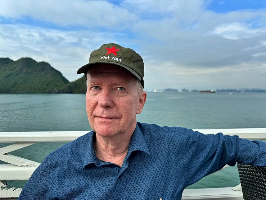 13.3: Hành trình dài cùng Việt Nam