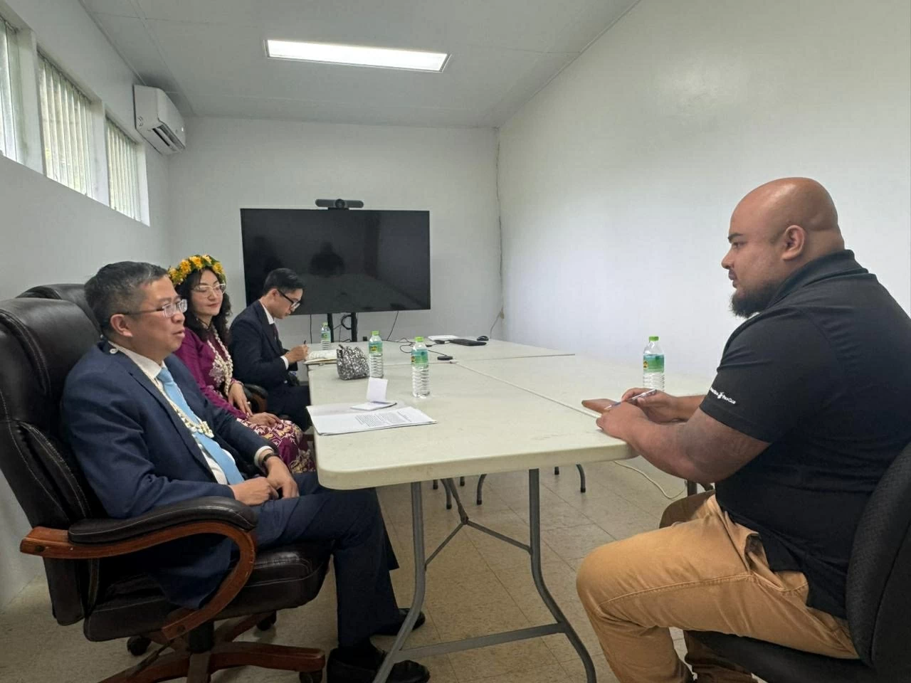 Đại sứ Phạm Thanh Bình trình Quốc thư lên Tổng thống Liên bang Micronesia