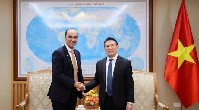 Tổng Giám đốc Tập đoàn Prudential tái khẳng định cam kết đồng hành cùng tăng trưởng bền vững của kinh tế Việt Nam