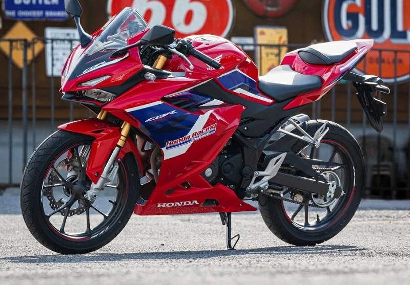 Cập nhật bảng giá xe Honda CBR150R mới nhất tháng 1/2026.