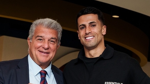 Chuyển nhượng mùa Đông 2026: Barcelona ra mắt tân binh đầu tiên