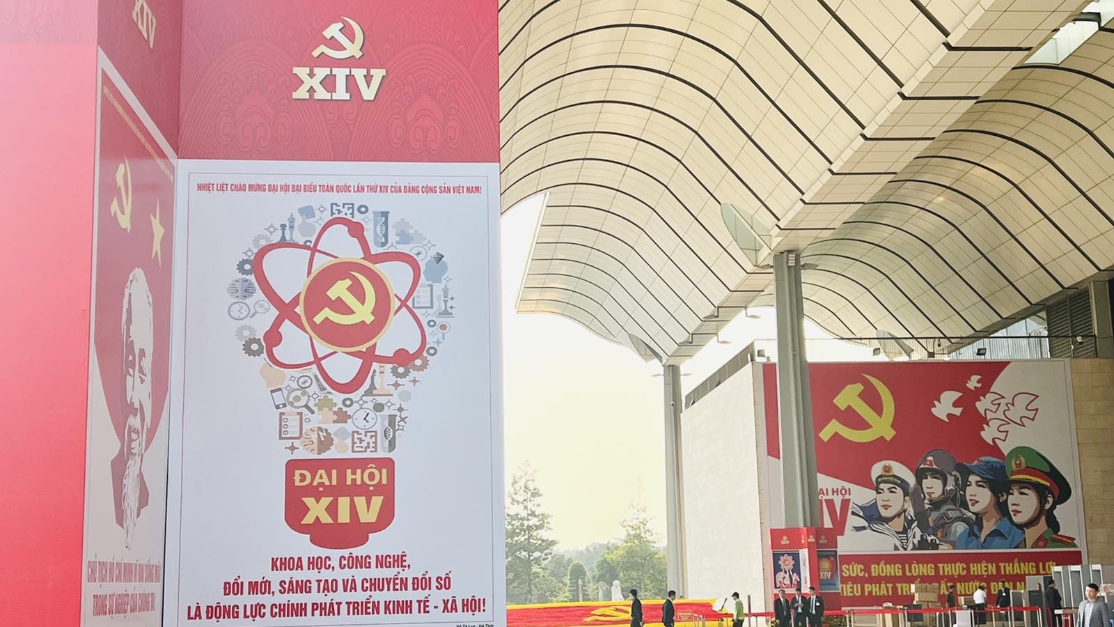 Đại hội Đảng lần thứ XIV: Phát triển toàn diện con người ngày càng đầy đủ, trọng tâm và thực chất