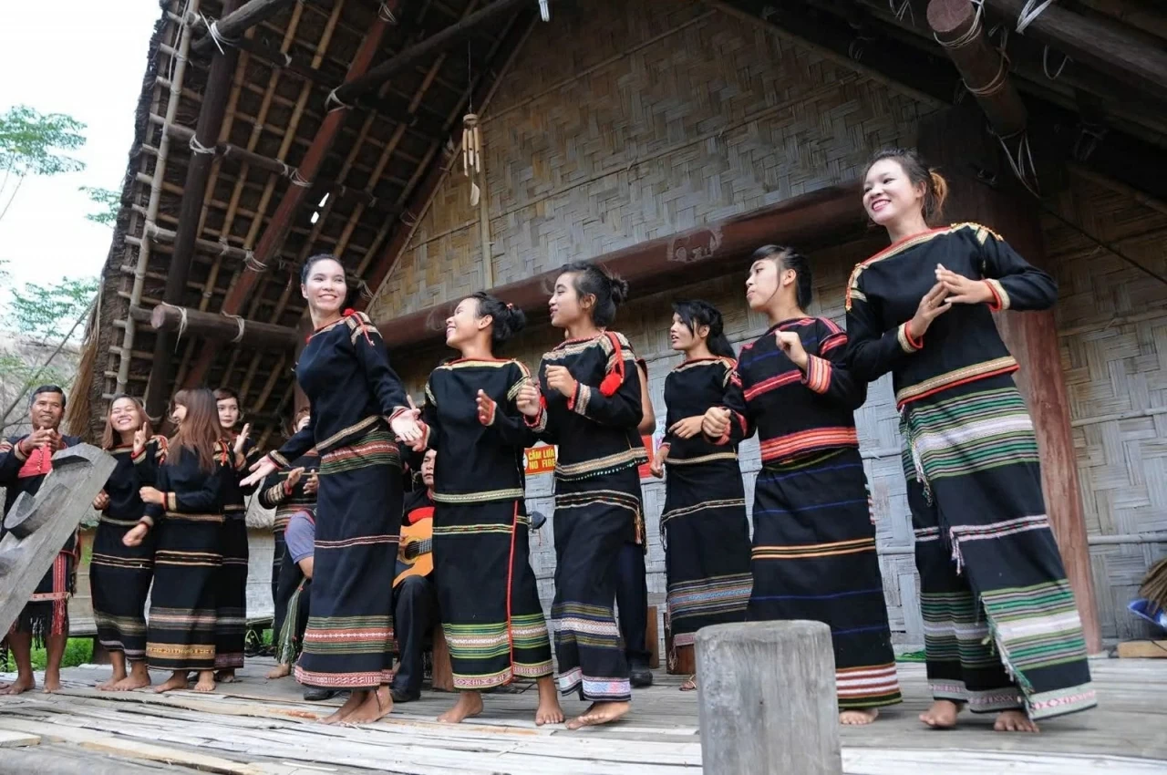 'Tết bản làng' rộn ràng tại Làng Văn hoá - Du lịch các dân tộc Việt Nam