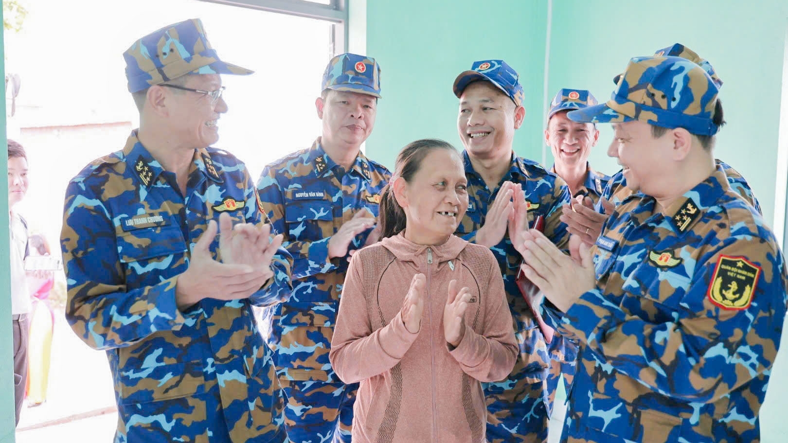 Chiến dịch Quang Trung: Cán bộ, chiến sĩ Vùng 3 Hải quân xây 6 căn nhà cho người dân trong 35 ngày