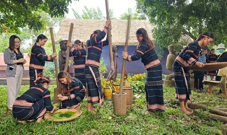 Gia Lai - miền đất hội tụ tinh hoa văn hóa và khát vọng vươn mình Gia Lai - miền đất hội tụ tinh hoa văn hóa và khát vọng vươn mình