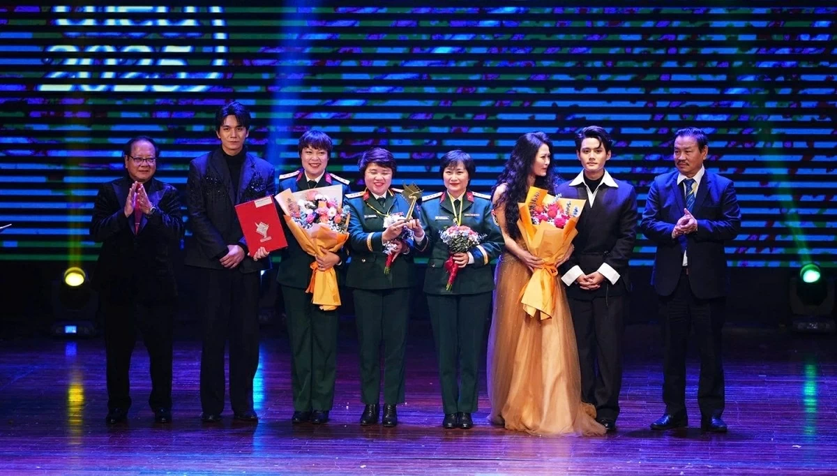 Cánh diều vàng 2025 gọi tên Mưa đỏ Cánh diều vàng 2025 gọi tên Mưa đỏ