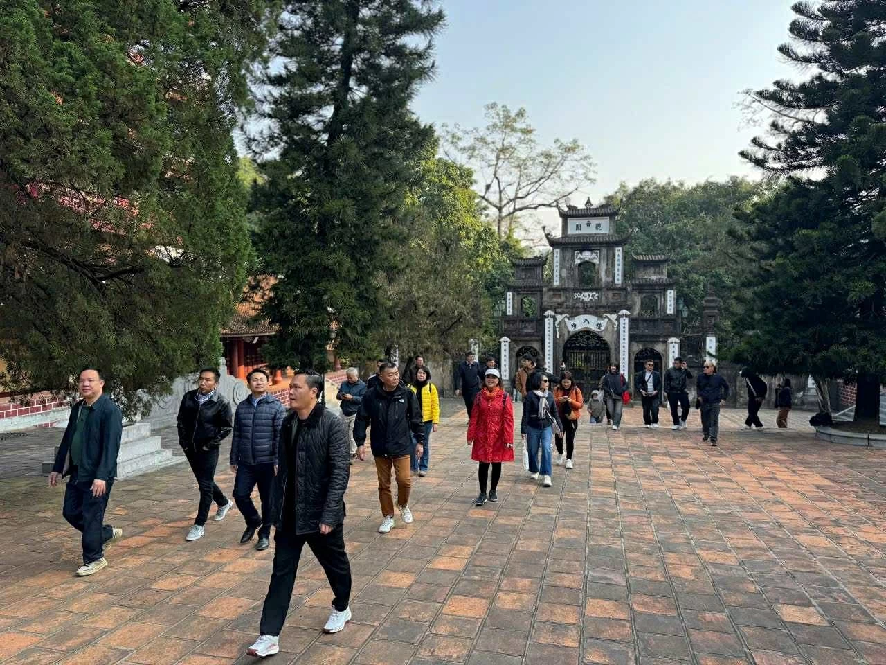 Lễ hội Chùa Hương 2026 hướng tới xây dựng một mùa lễ hội an toàn, văn minh, thân thiện, chất lượng cao Lễ hội Chùa Hương 2026 hướng tới xây dựng một mùa lễ hội an toàn, văn minh, thân thiện, chất lượng cao