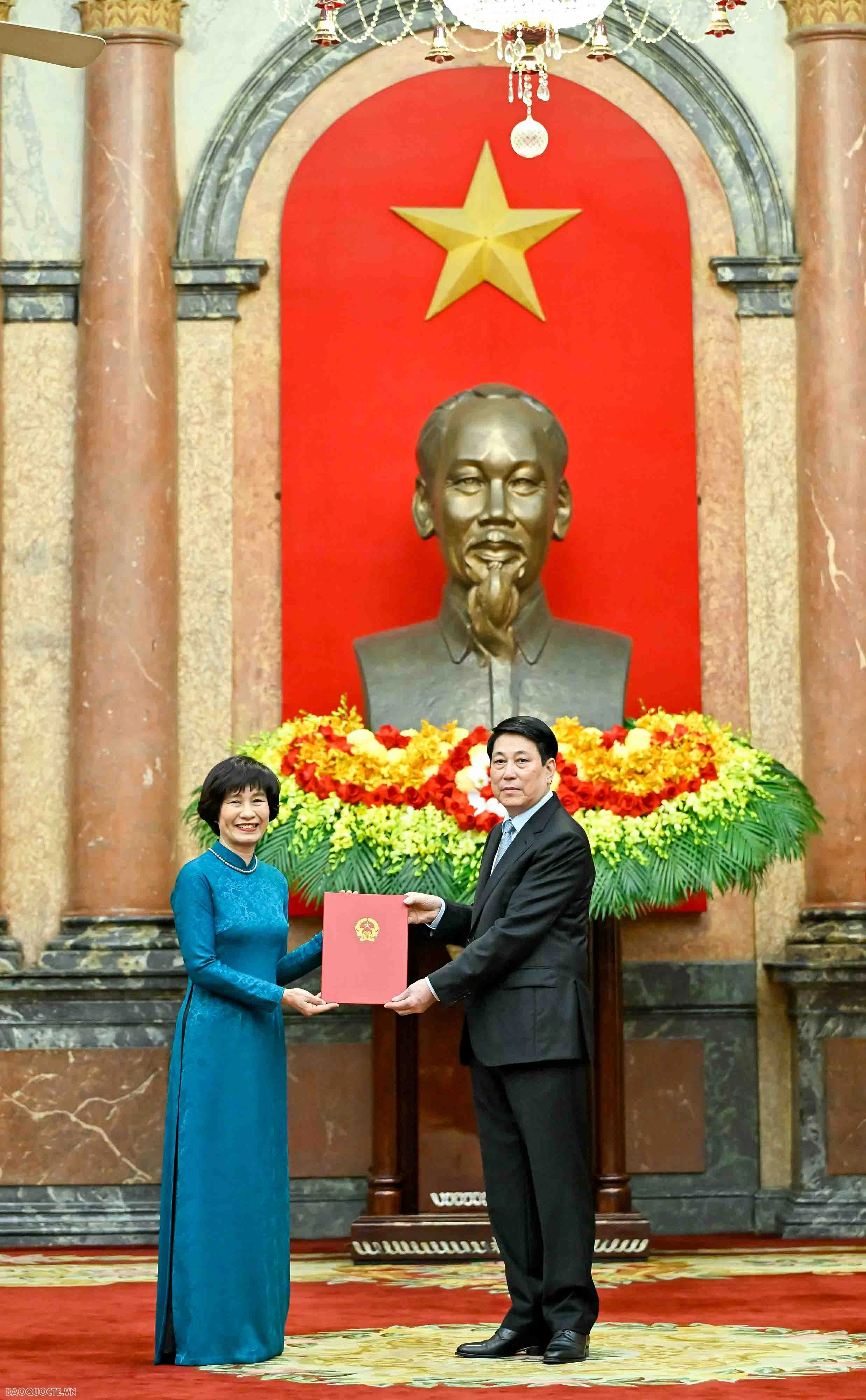 Chủ tịch nước Lương Cường trao quyết định bổ nhiệm Đại sứ Việt Nam ở nước ngoài nhiệm kỳ 2025-2028