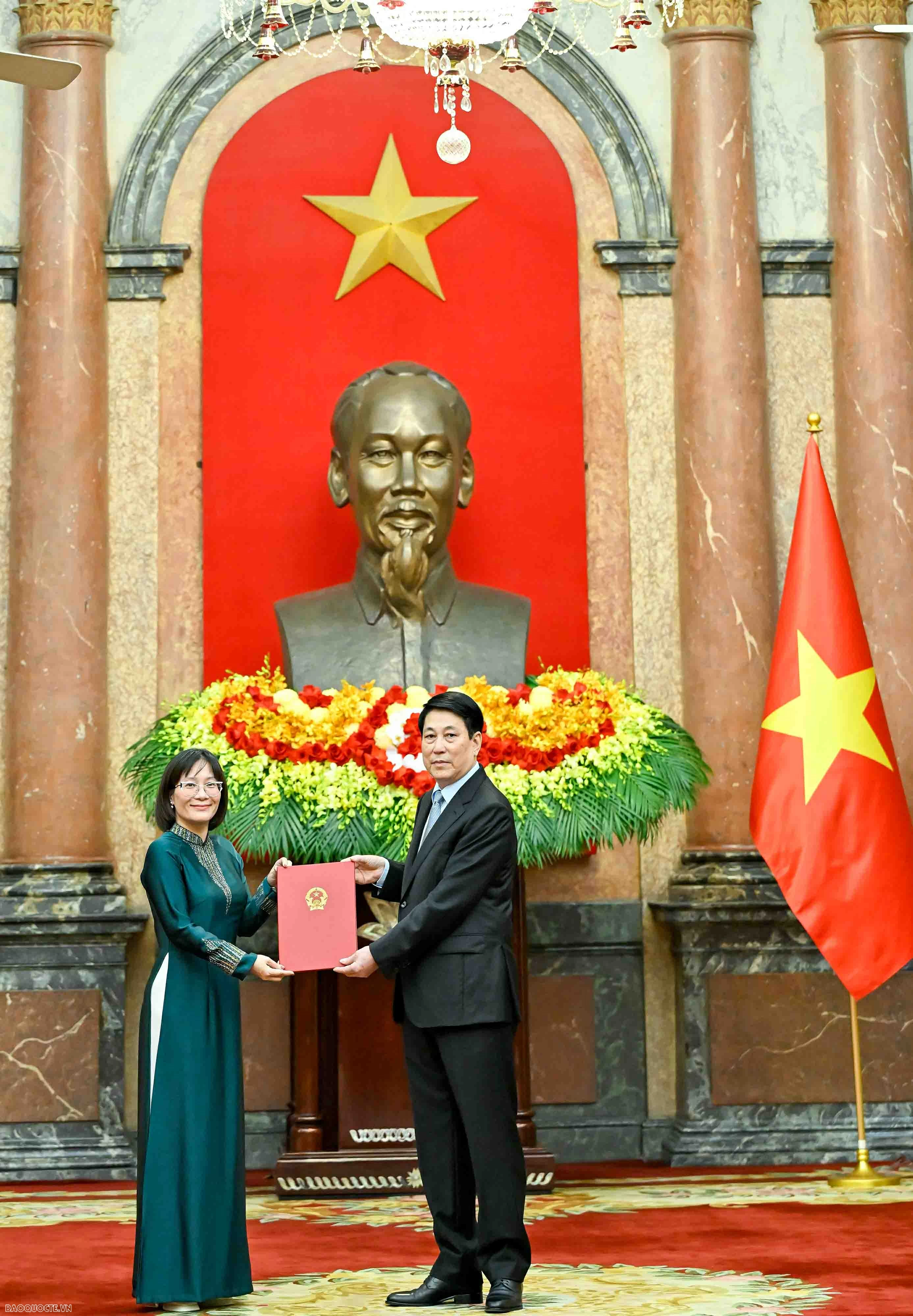 Chủ tịch nước Lương Cường trao quyết định bổ nhiệm Đại sứ Việt Nam ở nước ngoài nhiệm kỳ 2025-2028