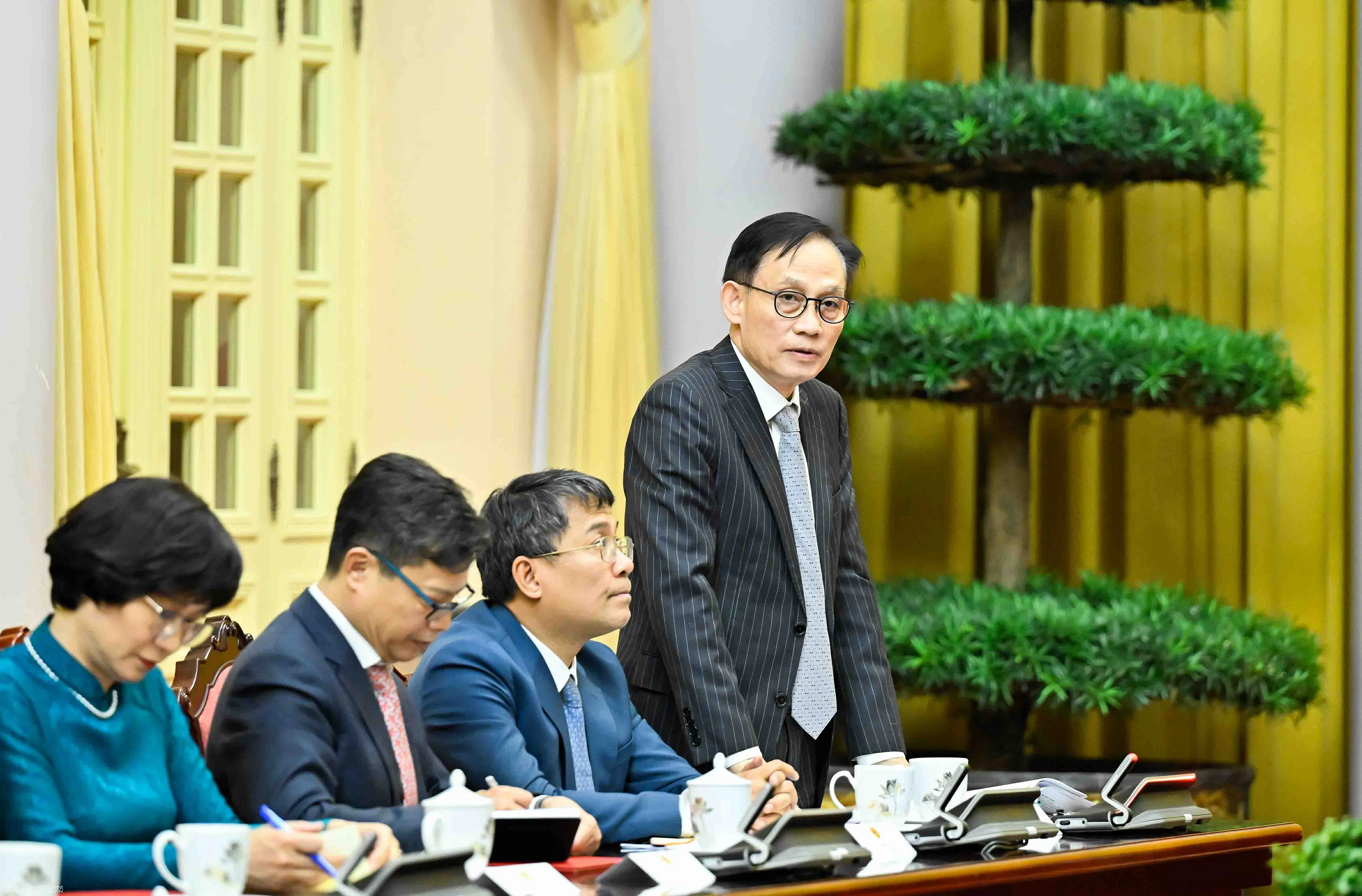 Chủ tịch nước Lương Cường giao nhiệm vụ cho các Đại sứ Việt Nam ở nước ngoài mới được bổ nhiệm Chủ tịch nước Lương Cường giao nhiệm vụ cho các Đại sứ Việt Nam ở nước ngoài mới được bổ nhiệm