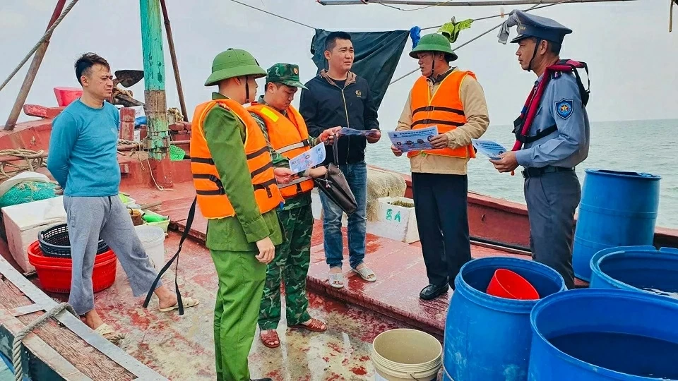 Đồng Tháp thực hiện tốt công tác phòng, chống khai thác IUU; Quảng Ninh tái cơ cấu nghề cá phát triển bền vững