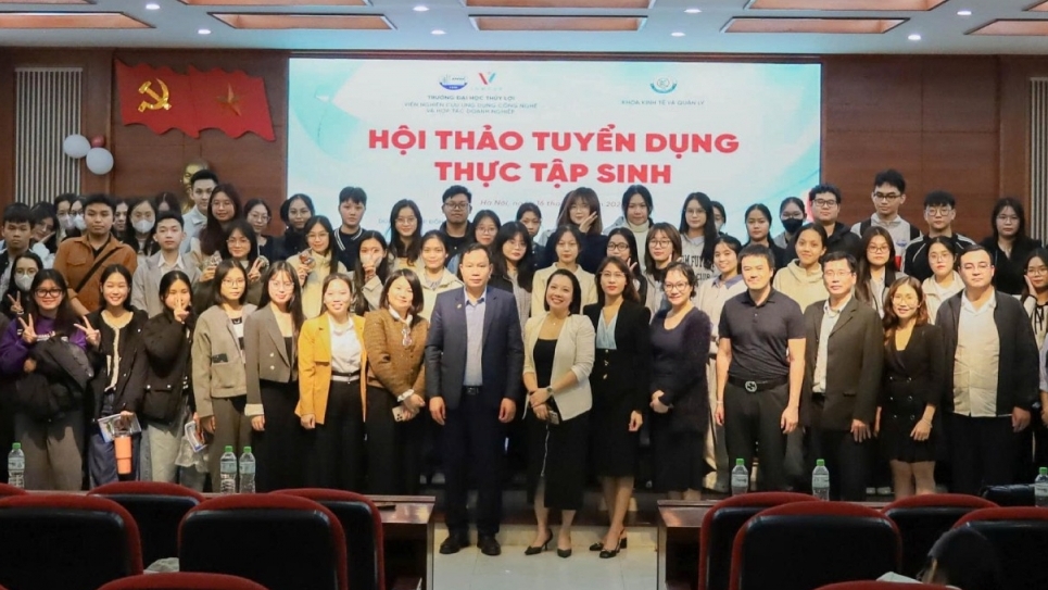 Hơn 300 sinh viên Trường Đại học Thủy lợi tìm cơ hội làm việc tại Hội thảo Tuyển dụng thực tập sinh