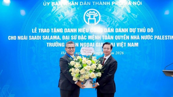Đại sứ Saadi Salama được trao danh hiệu Công dân danh dự Thủ đô Hà Nội