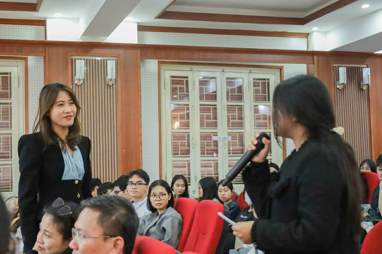 Hơn 300 sinh viên Trường Đại học Thủy lợi tìm cơ hội làm việc tại Hội thảo Tuyển dụng thực tập sinh Hơn 300 sinh viên Trường Đại học Thủy lợi tìm cơ hội làm việc tại Hội thảo Tuyển dụng thực tập sinh