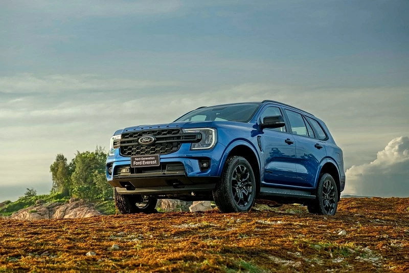 Top 4 xe SUV 7 chỗ bán chạy nhất tháng 12/2025: Ford Everest tiếp tục lập đỉnh.