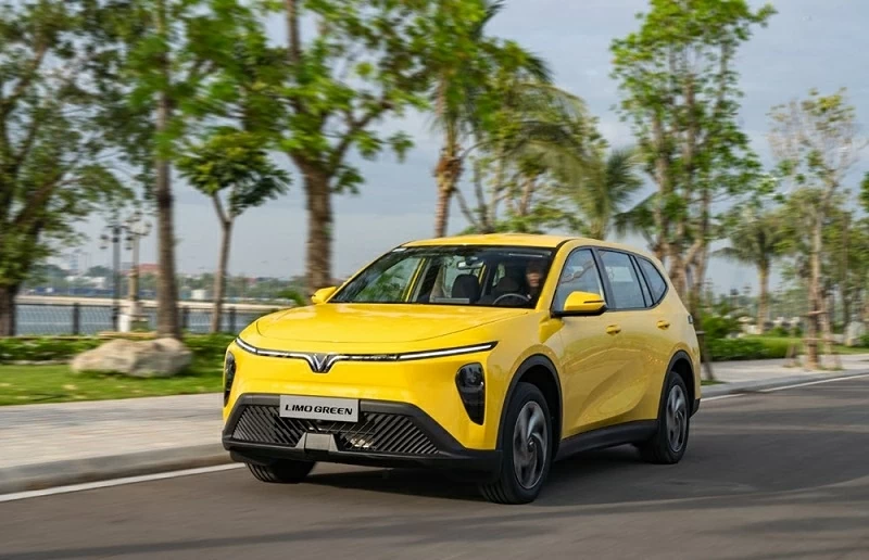 Top 5 xe MPV bán chạy nhất tháng 12/2025: VinFast Limo Green tiếp tục lập đỉnh.