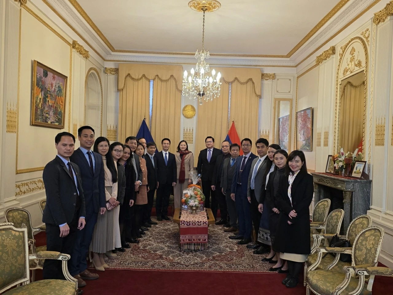 Đại sứ quán Việt Nam tại Pháp chúc mừng Đại hội XII của Lào Đại sứ quán Việt Nam tại Pháp chúc mừng Đại hội XII của Lào
