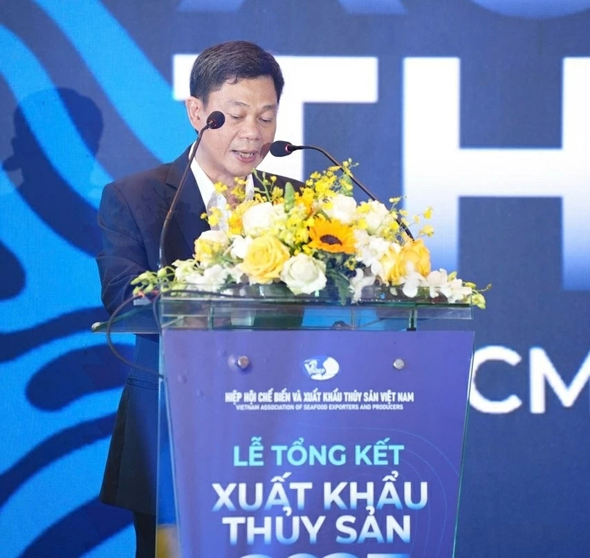 Thứ trưởng Ngoại giao Nguyễn Minh Hằng dự tổng kết xuất khẩu ngành thủy sản Việt Nam 2025 - vượt khó, chạm kỷ lục